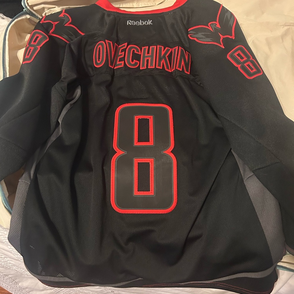 Ovechkin Washington Capitals Black Hockey Jersey - Picture 2 of 2
